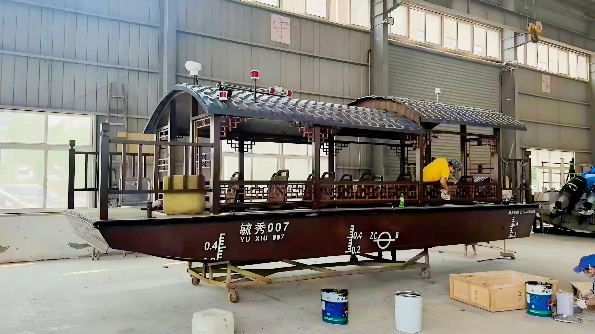 护航水上风景线，富莱德涂料定制画舫游船观光船防护方案