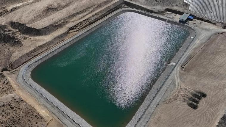 盐碱地水肥储液池专用耐酸碱储水池漆 长效防护降成本