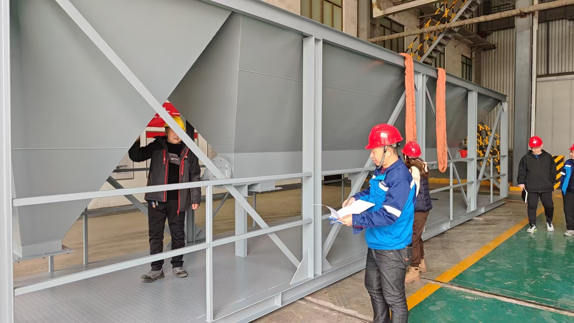 富莱德涂层守护沥青搅拌站除尘器，抗粉尘腐蚀方案解析